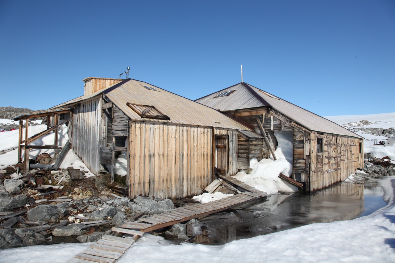 This is the hut after some thawing and digging. One of my favourite photos.